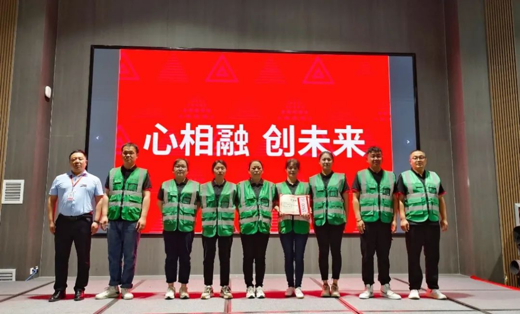 趣味运动结伴同行 | k8凯发物流趣味运动会