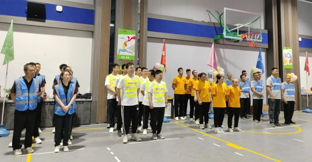 趣味运动结伴同行 | k8凯发物流趣味运动会